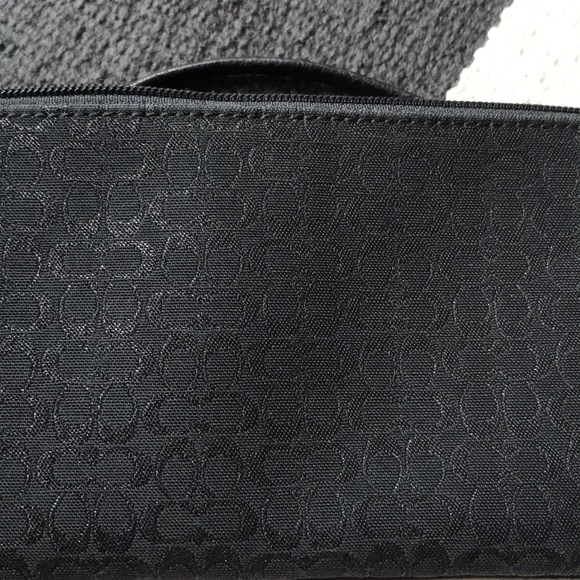 Coach wristlet - Picture 4 of 4